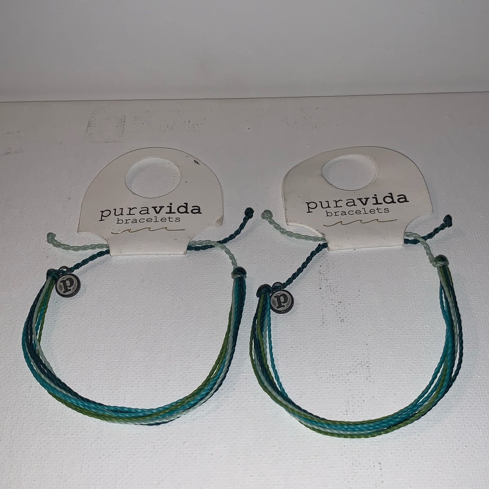 SOLD-Pura Vida Teal Bracelets w/ silver charm NWT